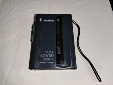 Усилители и приемники: Продам аудиокассетный плеер фирма SANYO VOICE ACTIVATED SYSTEM model -