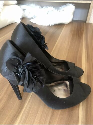 женские бежевые замшевые туфли: Туфли, Размер: 38, цвет - Черный, Новый