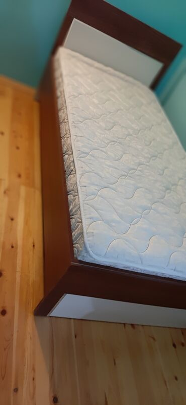 Çarpayılar: İşlənmiş, Təknəfərlik çarpayı, Bazasız, Matras ilə, Siyirməsiz, Azərbaycan — 9