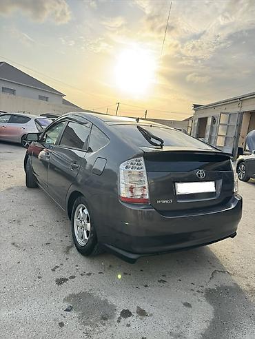 Toyota: Toyota Prius (2-ci nəsil) hibrid hetçbek - Rəng: tünd boz/metallic - — 3
