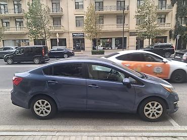 sukan satisi: Kia Rio sedan - Kuzov: sedan, tünd mavi rəng - Mühərrik: benzin - — 7