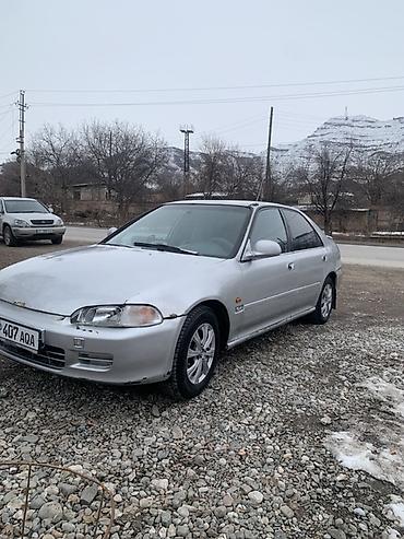 Honda: Honda Civic: 1992 г., Седан — 12