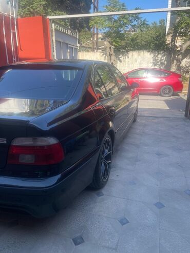 BMW: BMW 5 series: 2.5 l | 1999 il Sedan — 4