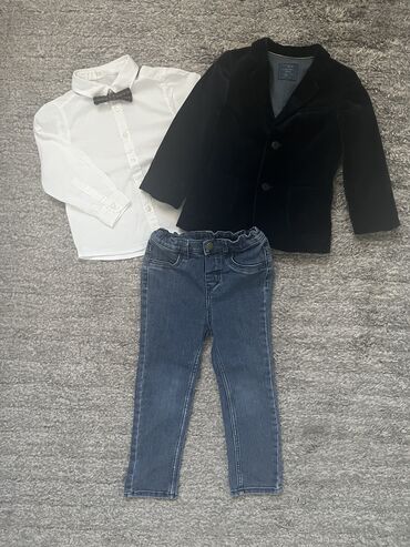 beli kompleti sako i pantalone: H&M farmerke i košulja vel 3, Zara plišani sako vel 3-4