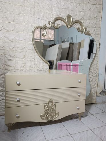 Yataq otağı dəstləri: Yataq mebeli satilir. Endirim edildi yaxşı vəziyyətdə heç bir problemi -da lalafo.az — 6 Yataq otağı dəstləri: Yataq mebeli satilir. Endirim edildi yaxşı vəziyyətdə heç bir problemi — 6