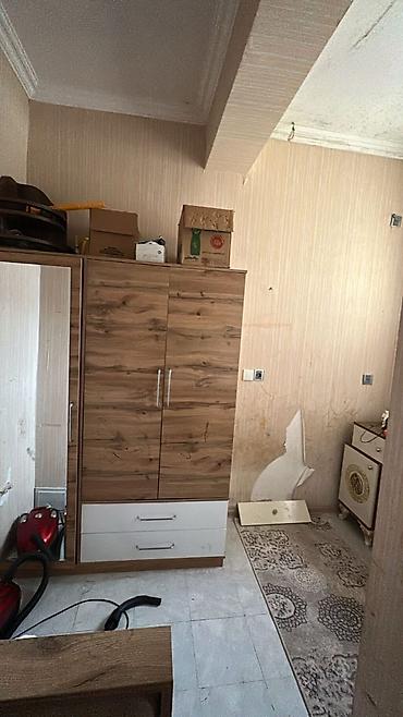 Köhnə tikili: Satılır: 2 otaqlı mənzil • Plan: geniş zal, ayrıca yataq otağı, ayrı — 5