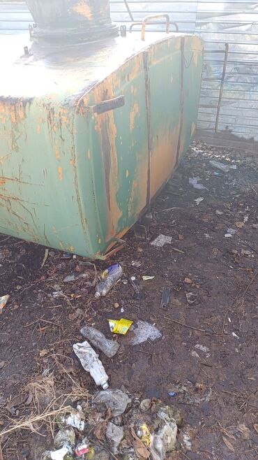 Баки: Бак — 16