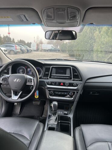 Hyundai: Hyundai Sonata: 2019 г., 2 л, Типтроник, Газ, Седан — 9