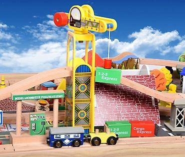 Игрушки: В наличии !!! Деревянная железная дорога со столом База Игрушек на 118 — 9