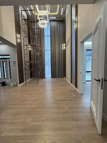 Продажа коттеджей и домов: 🏡ПРОДАЕТСЯ ОСОБНЯК 📍Арча-Бешик 🏠Площадь:200м² 🌿Участок:3сотки — 6