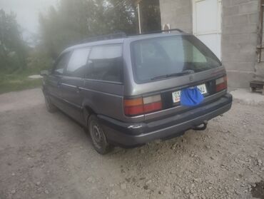меняю дом на авто: Универсал Volkswagen Passat B3 Variant серого цвета, оснащенный