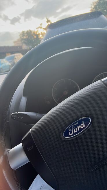 Ford: Ford Mondeo: 2001 г., 2 л, Автомат, Газ, Седан