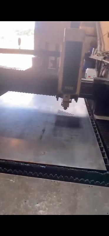 lazer kəsim avadanlığı: Cnc lazer metal kəsmək ucun aparat Ustunde kompressoru +soyuducu — 1