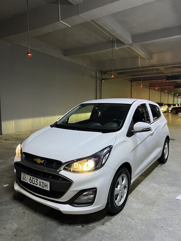 Chevrolet: Chevrolet Spark: 2018 г., 1 л, Автомат, Газ, Хэтчбэк