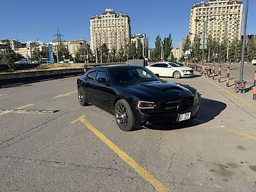 челленджер машина: Dodge Зарядник: 2005 г., 5.7 л, Автомат, Бензин, Седан — 2