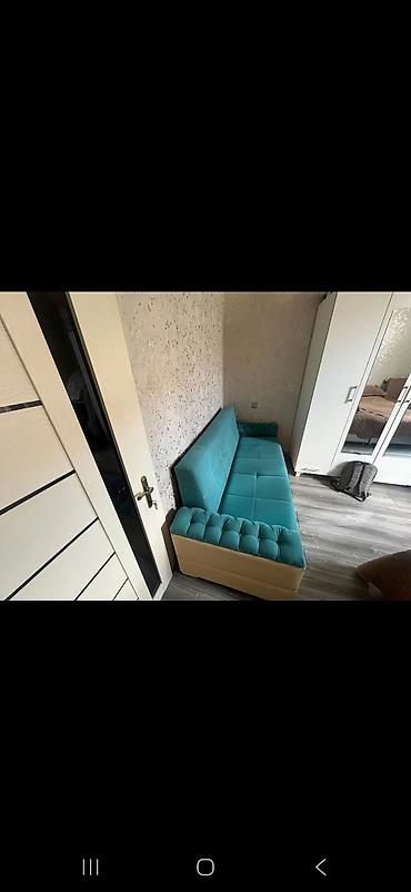 divan ustu: Məhsul: 3 nəfərlik yumşaq divan - Rəng: firuzə uzunluğu 2.20sm — 1