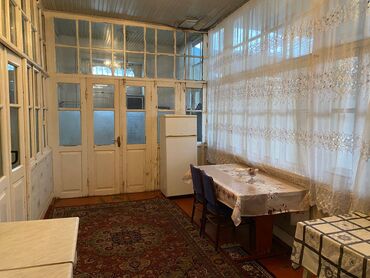 Həyət evləri və villaların satışı: 3 otaqlı, 150 kv. m, Orta təmir — 10