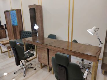 Digər kommersiya daşınmaz əmlakı: 28may metrosunun yaxınlığında yerləşən ümumi sahə 145 kv/m olan 5 — 7