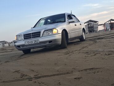 Mercedes-Benz: Mercedes-Benz C 200: 2 l | 1995 il Sedan