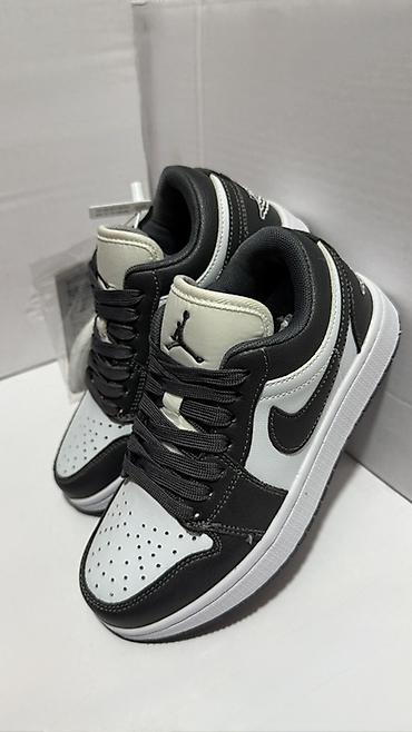 dunk low: Мужские кроссовки, 35, 36, 37, Air Jordan, Новый, цвет - Черный, Самовывоз, Платная доставка — 2