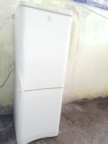 Мясорубки: Б/у 2 двери Indesit Холодильник Продажа, цвет - Белый