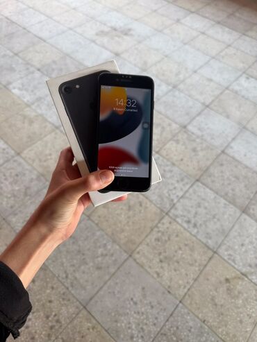 Apple iPhone: IPhone 7, 32 GB, Qara, Barmaq izi — 3