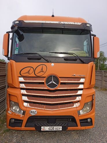 сапок авто: Тягач, Mercedes-Benz, 2013 г., Шторный