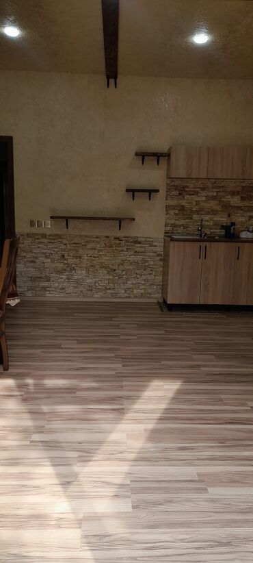 Həyət evləri və villaların satışı: Satış üçün fərdi yaşayış evi satılır.şəxsi tikili .ünvan novxanı — 58