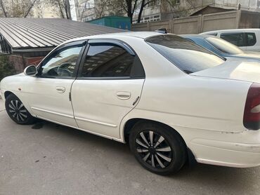 нубиа: Daewoo Nubira: 2001 г., 1.5 л, Автомат, Бензин, Седан