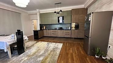 шукурова: Сдается: 8 комнатный дом Район: Ботанический сад Адрес: Ахунбаева/ — 8