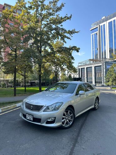 Toyota: Toyota Crown: 2010 г., 3.5 л, Автомат, Бензин, Седан