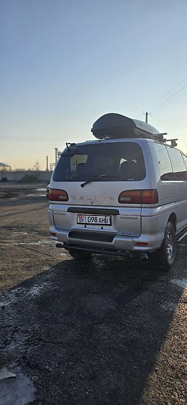 Mitsubishi: Mitsubishi Delica: 2002 г., 2.8 л, Автомат, Дизель, Минивэн — 6
