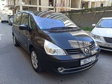 Əla vəziyyətdə, geniş və komfortlu ailə minivanı. 2.0 dizel yapon