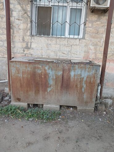 su cenlerinin qiymetleri: Bak, Metal, 2 l, İşlənmiş, Ünvandan götürmə