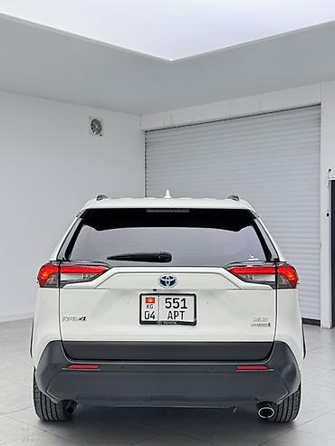 порог на 210: Toyota RAV4: 2021 г., 2.5 л, Автомат, Гибрид, Кроссовер — 5