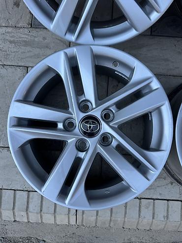 corola: Литые Диски R 16 Toyota, Комплект, отверстий - 5, Б/у — 6