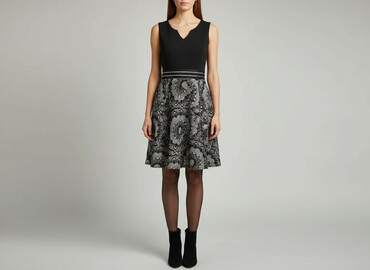 ekstrawaganckie sukienki wieczorowe: Women`s dress, size S