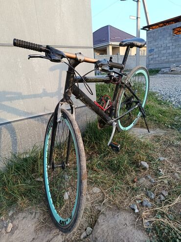 велосипед шассе: Городской/трековый велосипед на 28" (700C) колесах. Особенности и