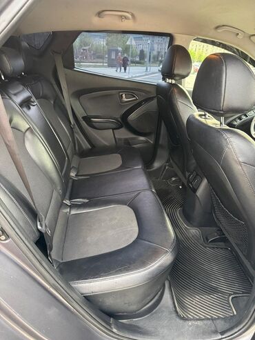 Hyundai: Hyundai ix35: 2.4 l | 2013 il Ofrouder/SUV — 9