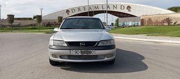 opel vektra b: Opel Vectra: 1.8 l | 1997 il | 150000 km Sedan