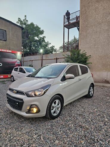 Chevrolet: Chevrolet Spark: 2018 г., 1 л, Вариатор, Бензин, Хэтчбэк