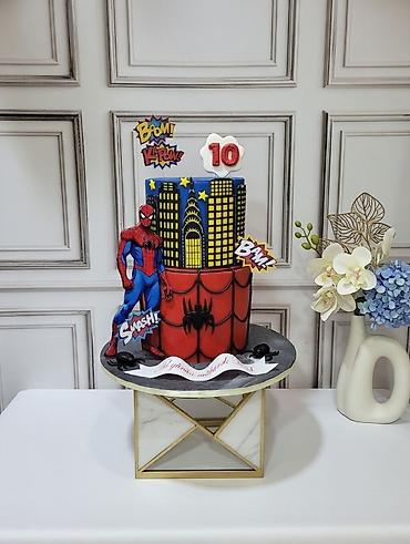 komi: Uşaq temalı “Spider‑Man” tortu - İki mərtəbəli dizayn: aşağı mərtəbə — 1