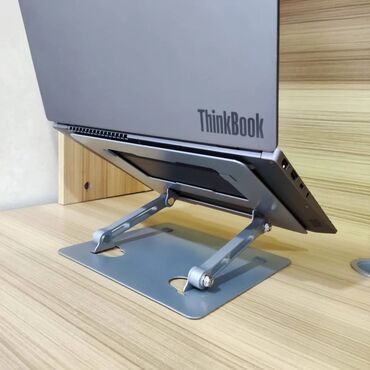 подставки для ноутбуков: Высококачественная портативная металлическая подставка для ноутбука •