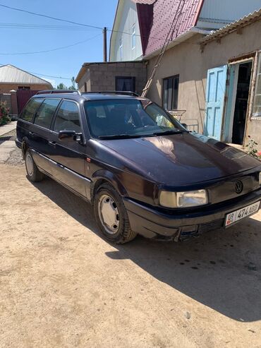 дом на обмен: Volkswagen Passat: 1992 г., 2 л, Механика, Бензин, Универсал
