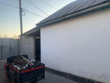 Склады и мастерские: Продаётся кирпичный дом с тремя спальнями, большой зал, большая кухня at lalafo.kg — 2 Склады и мастерские: Продаётся кирпичный дом с тремя спальнями, большой зал, большая кухня — 2