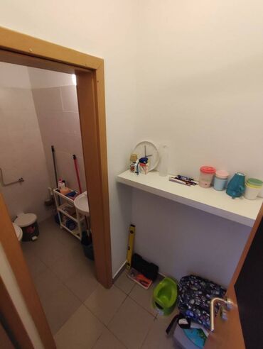 Poslovni prostor: Izdajem Lokal 13m2 Ratka Mitrovica - Perfektan Izdajem Lokal 13m2 na — 3