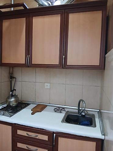 park kolizey mtk: Kirayə verilir: Kiçik 1 otaqlı həyət evi - Giriş: Həyətə açılan — 6