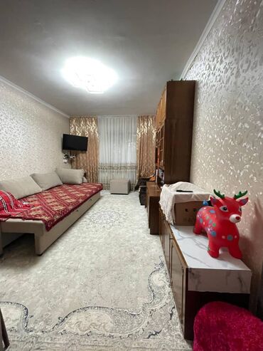 снять квартиру без риэлтора: 2 комнаты, 52 м², 106 серия, 1 этаж, Евроремонт