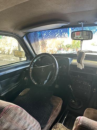 QAZ: QAZ 24 Volga: 2.4 l | 1989 il 195000 km Sedan — 7
