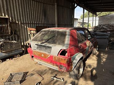 Volkswagen: Volkswagen Golf: 1989 г., 1.3 л, Бензин — 4